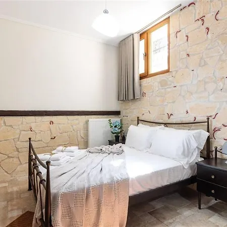 The Stone Of Zeus 4 Bedrooms 14 Guests Villa Afytos