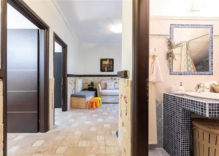 ヴィラ The Stone Of Zeus 4 Bedrooms 14 Guests アフィトス